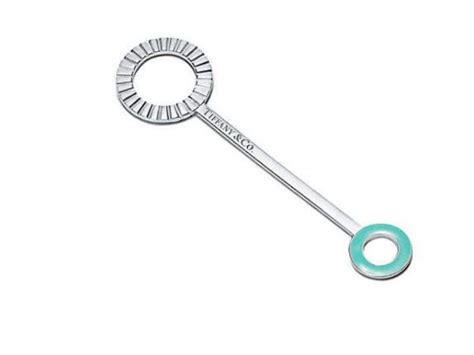 Priyanka Chopra gifts Meghan Markle's son Archie a silver bubble blower ...