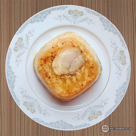 Cold As Ice: Frozen Ramen - THE RAMEN RATER