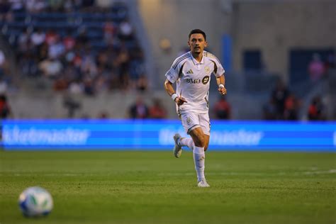 LAFC 2, New England Revolution 0: Newcomers help lift Los Angeles to ...