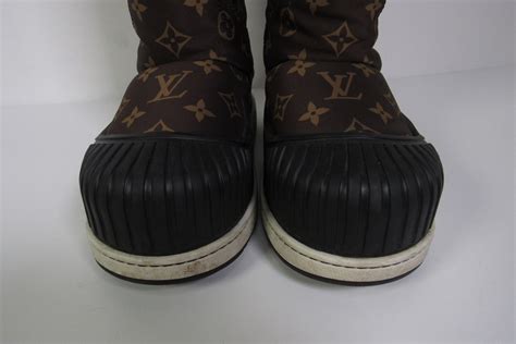 Louis Vuitton Monogram Women's Size EURO 38 Polar Flat High Boots