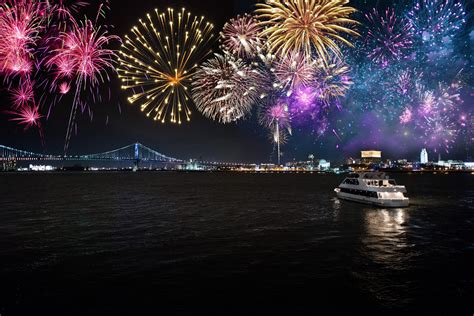 Have a Fun New Year’s 2025 in Philadelphia - City Cruises™
