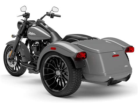 2025 Harley-Davidson Freewheeler® Motorcycles Athens Ohio FLRT