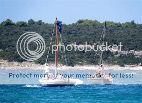 Pogledaj temu - Drvene barke - slike