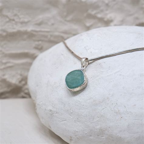 Uncut diamond – Flames of the Forest