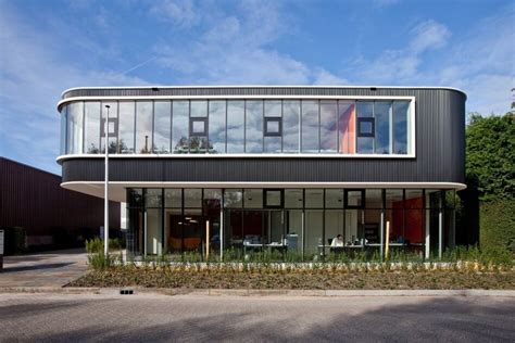 Small Office Building 的图像结果