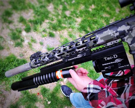 Less Lethal Deployment 的图像结果