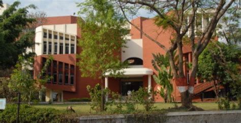 College of Centre for Health Management Studies & Research | BVDU