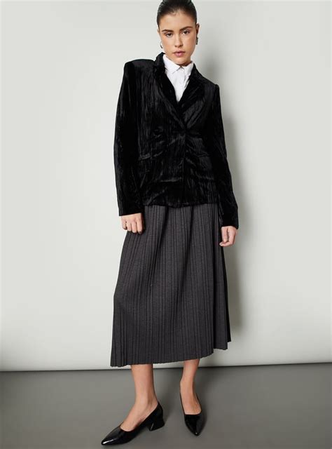 Buy Women Velour Single-Breasted Blazer Online at just Rs. 1499.0 ...