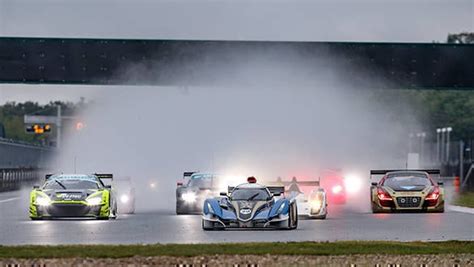 Praga launches online sim karting championship with real-world R1T Evo ...