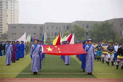 市蒙古族中学参加庆祝中华人民共和国成立70周年大合唱活动-巴彦淖尔市教育局