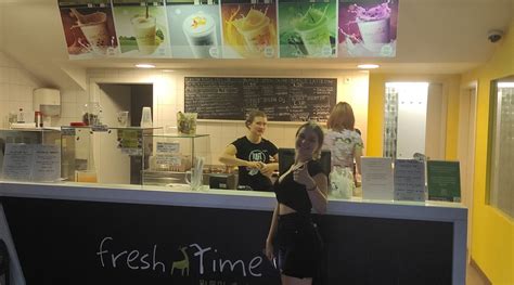 FRESH TIME BUBBLE TEA KOLOSEJ, Ljubljana - Restaurant Reviews, Phone ...