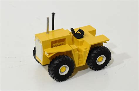 Scratch Built Tractor Models 的图像结果
