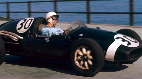 Sir Stirling Moss, British motor racing legend, dies aged 90 | F1 News ...