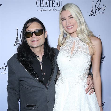 Corey Feldman Marries Longtime Girlfriend Courtney Anne in Las Vegas ...