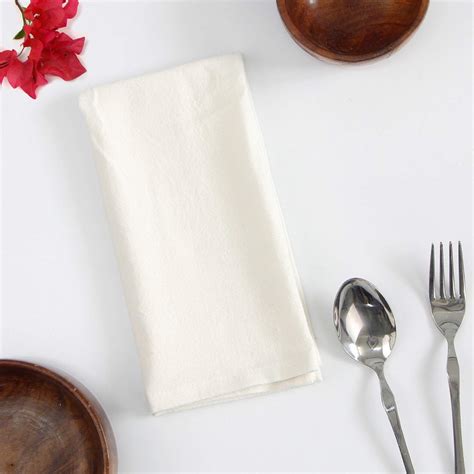 Set of 4 Ivory Linen-Like Cotton Napkins, 18"