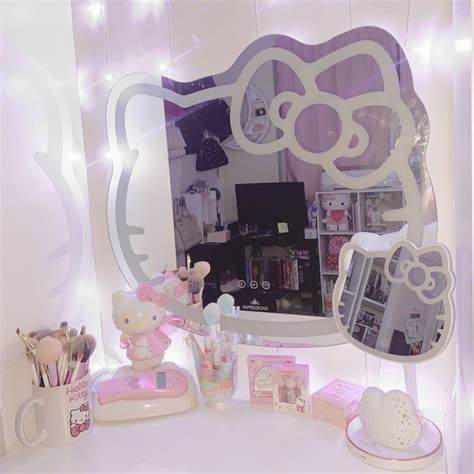 Hello Kitty Themed Vanity Mirror