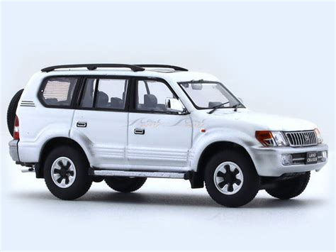 Toyota Land Cruiser LC90 Prado white 1:64 GCD diecast scale model car ...