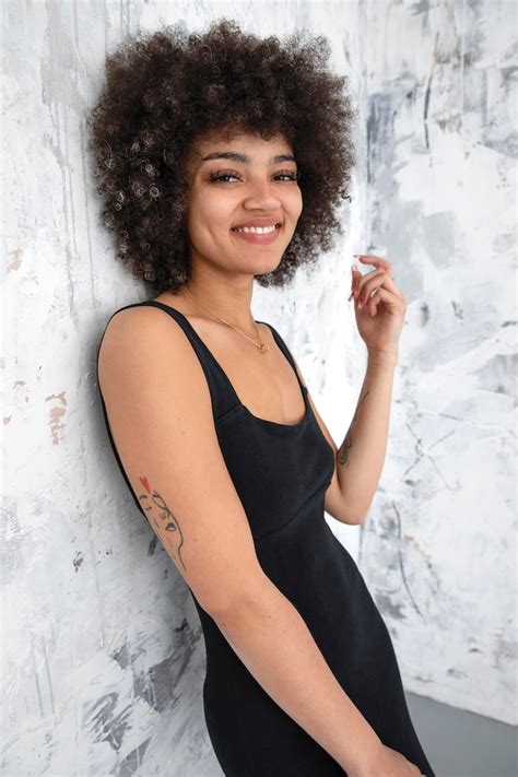 Ebony girls Photos - Download Free High-Quality Pictures | Freepik