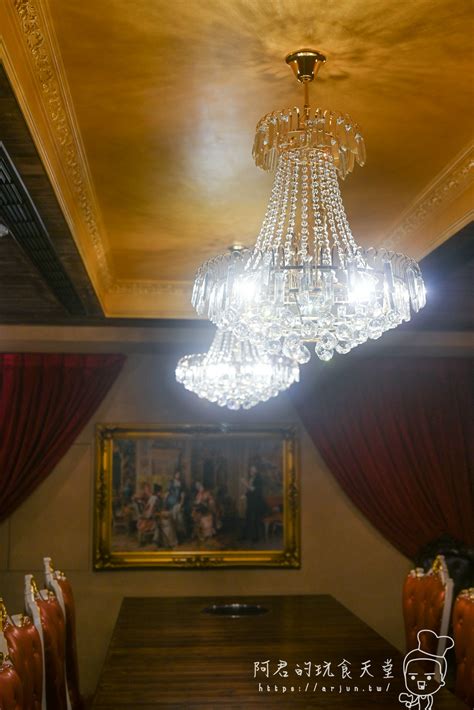 台中南屯 IKKON和牛會所：頂級和牛燒肉，奢華巴洛克古堡風餐酒館 – 阿君的玩食天堂