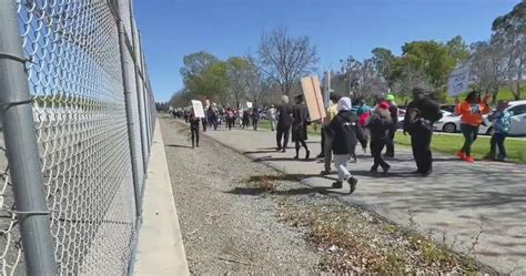 Marchers protest inmate deaths at Santa Rita Jail in Dublin - CBS San ...