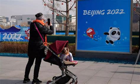 FBI suspects cyber threat; asks US athletes to use burner phones at ...