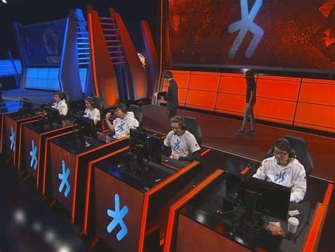 H2k-Gaming grinds out a win against Elements | theScore esports