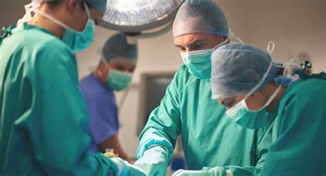 Ulcerative Colitis Surgery 的图像结果