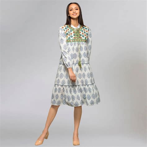 Green Embroidered Peasant Dress – First Resort by Ramola Bachchan