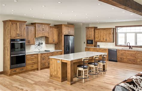 10 Ideas for Rustic Kitchen Cabinets: Wood & Painted Finish