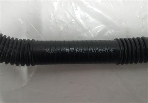 Rechter Auslass Kühlerauslass Tesla Modell 1077589 00 in Kiew, Ukraine ...