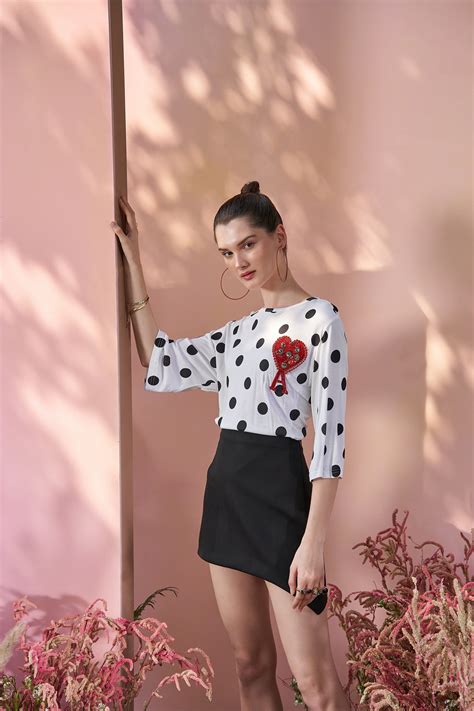ABIGAIL CLASSIC – abigailclothings