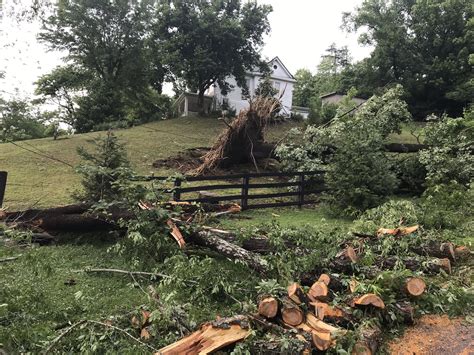 Winds up to 80 mph Cause Damage In Prestonsburg & Far Eastern KY on May ...