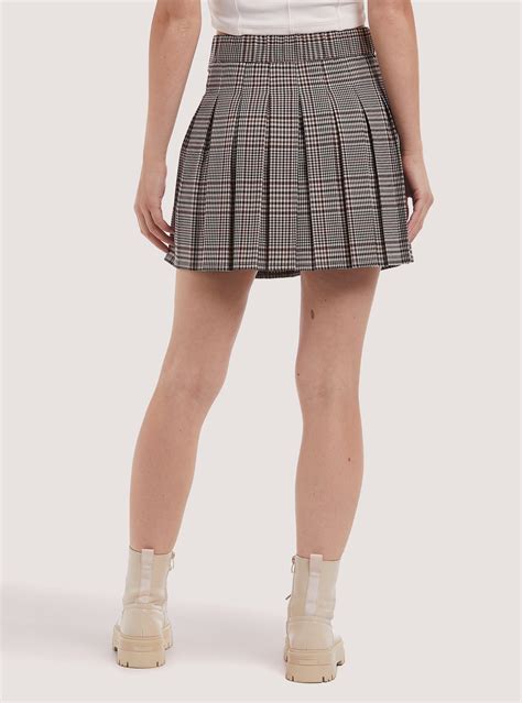 Mini plaid skirt with pleats