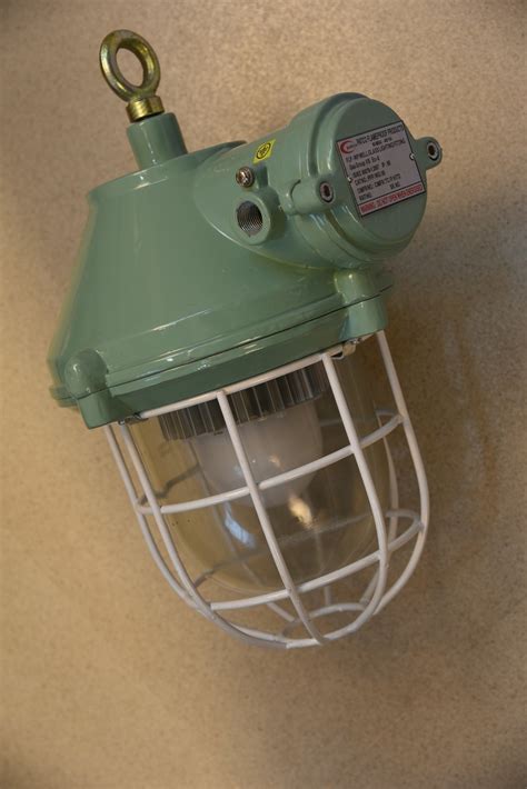 FLAMEPROOF WELL GLASS FITTING Manufacturer,Supplier,Trader In Gujarat