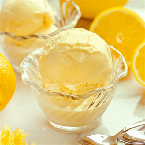 Lemon Frozen Yogurt Recipe - Just 4 Ingredients!