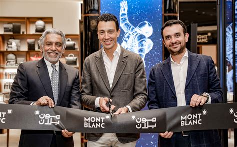 Business Man Suit Mont Blanc 的图像结果