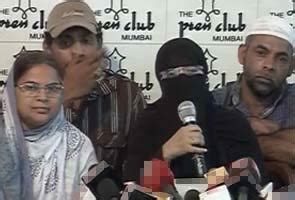 जिन्होंने मरवाया उनका नाम भी सामने आए : इशरत की मां