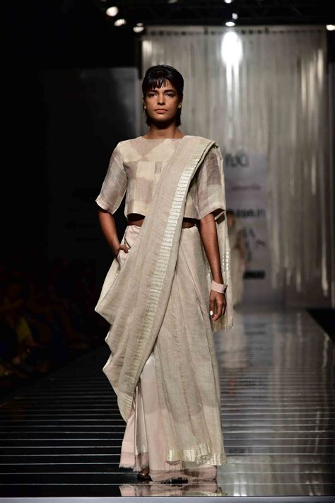 On World Saree day, designer Anavila Misra pays homage to the iconic ...