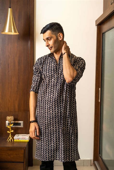 The Black Petal Print Long Kurta – Shasak