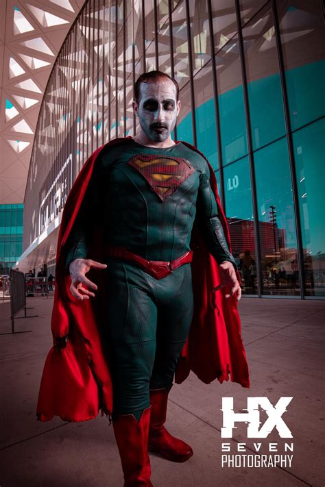Superman Bizarro (cw version) : r/cosplay