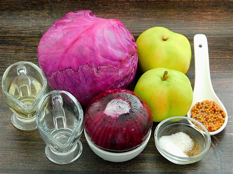 Braised red cabbage with apples recipe with photo