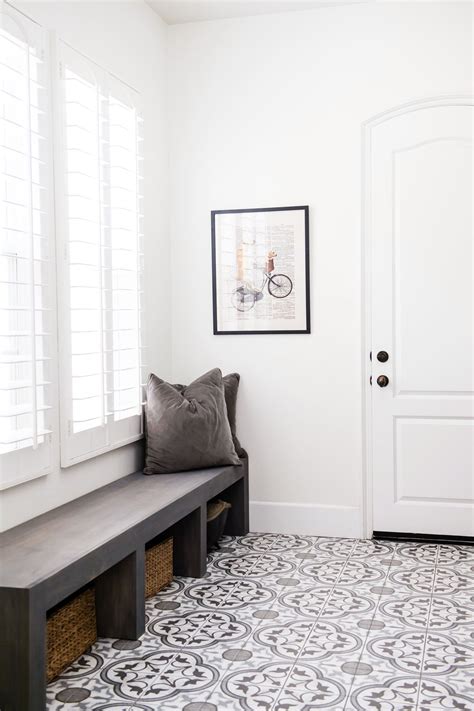 Pin by Leemarie Stelzer on small space living | Entryway flooring ...