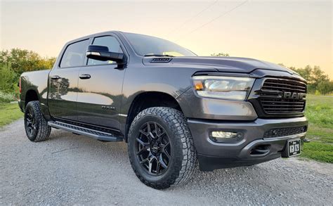 RAM Truck w/ B204 Insurgent Wheels 20x9 on 285/60/20 Tires