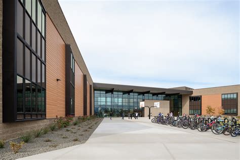North Pines Middle School – Kilgore Architectural Products