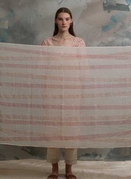 Clove Melissa Dupatta – BANANA labs