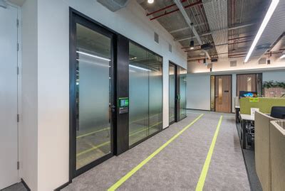 Glass partitions for HALEON | Partitions and movable walls