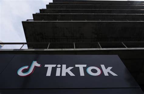 TikTok总裁庆祝用户破1.5亿，美商务部长称禁TikTok将失选票 | 极目新闻