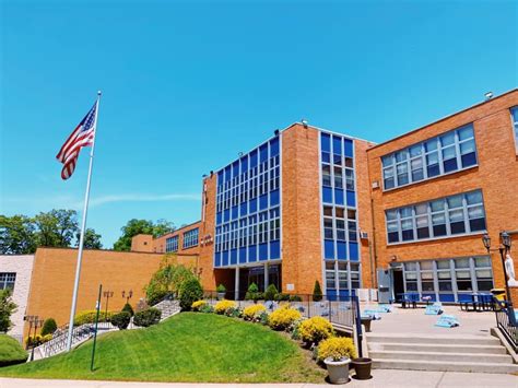 Saint Joseph Hill Academy preps for virtual graduation - silive.com