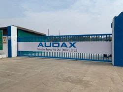 Automatic Sliding Gate - Sliding gate with wicket gate Manufacturer ...