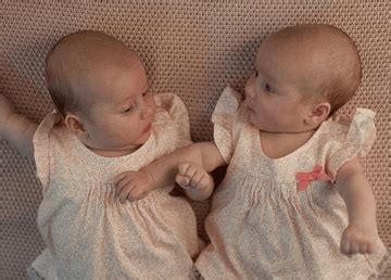 双胞胎女孩起名用什么字好-起名网
